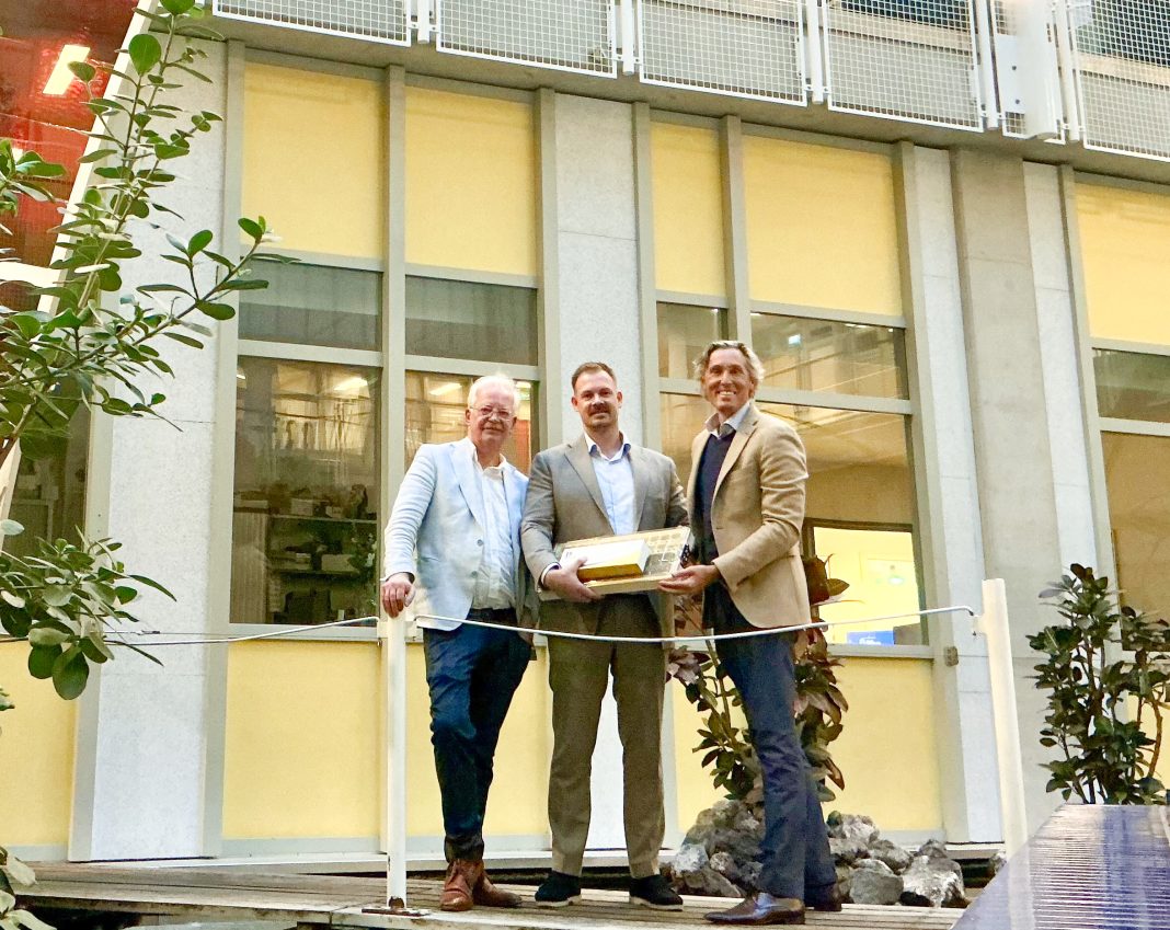 Donatie van neurovasculaire clips verhoogt kwaliteit en veiligheid van zorg op Aruba