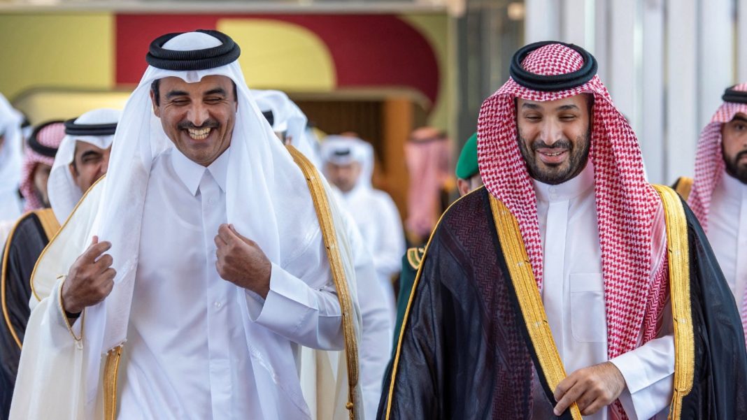 Trump prepares for long-term blockade of Iran, report says