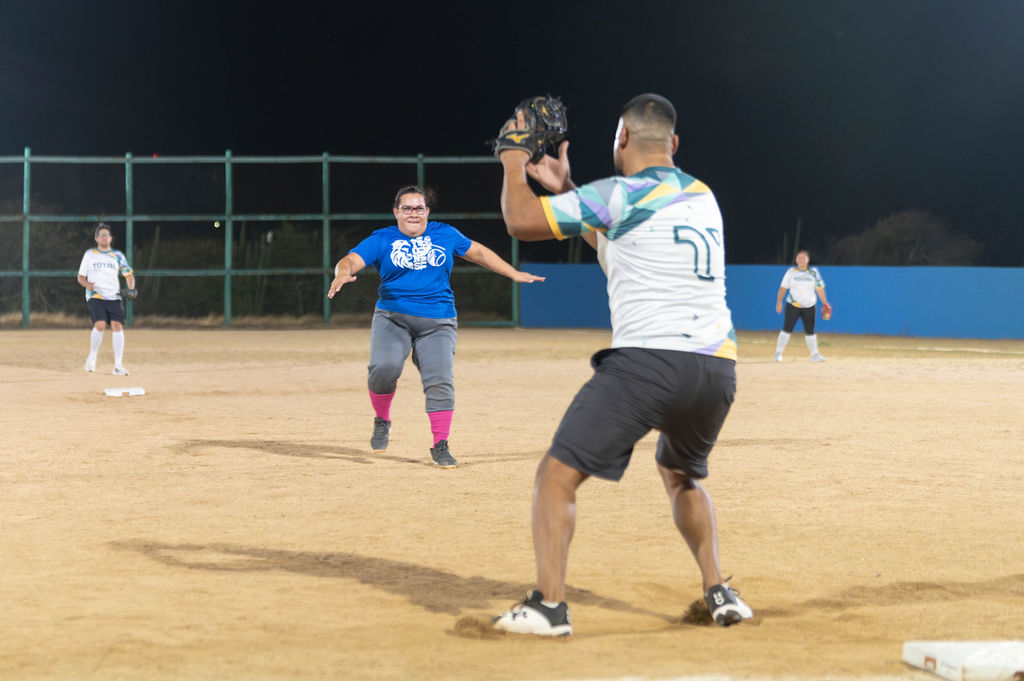 Aruba Bank sluit sportevenement ‘Battle of the Banks’ succesvol af in jubileumjaar Aruba Bank sluit sportevenement ‘Battle of the Banks’ succesvol af in jubileumjaar