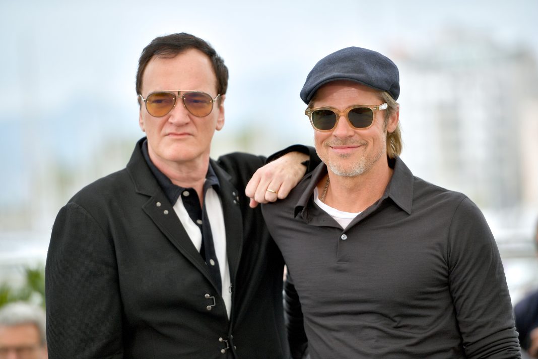 Tarantino en Pitt botsten op de set van 'Once Upon a Time… in Hollywood' (Picture by: variety.com)