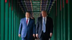 Xi neemt Trump mee op rondleiding door exclusief machtscentrum Chinese Communistische Partij Xi neemt Trump mee op rondleiding door exclusief machtscentrum Chinese Communistische Partij (Picture by: ichef.bbci.co.uk)