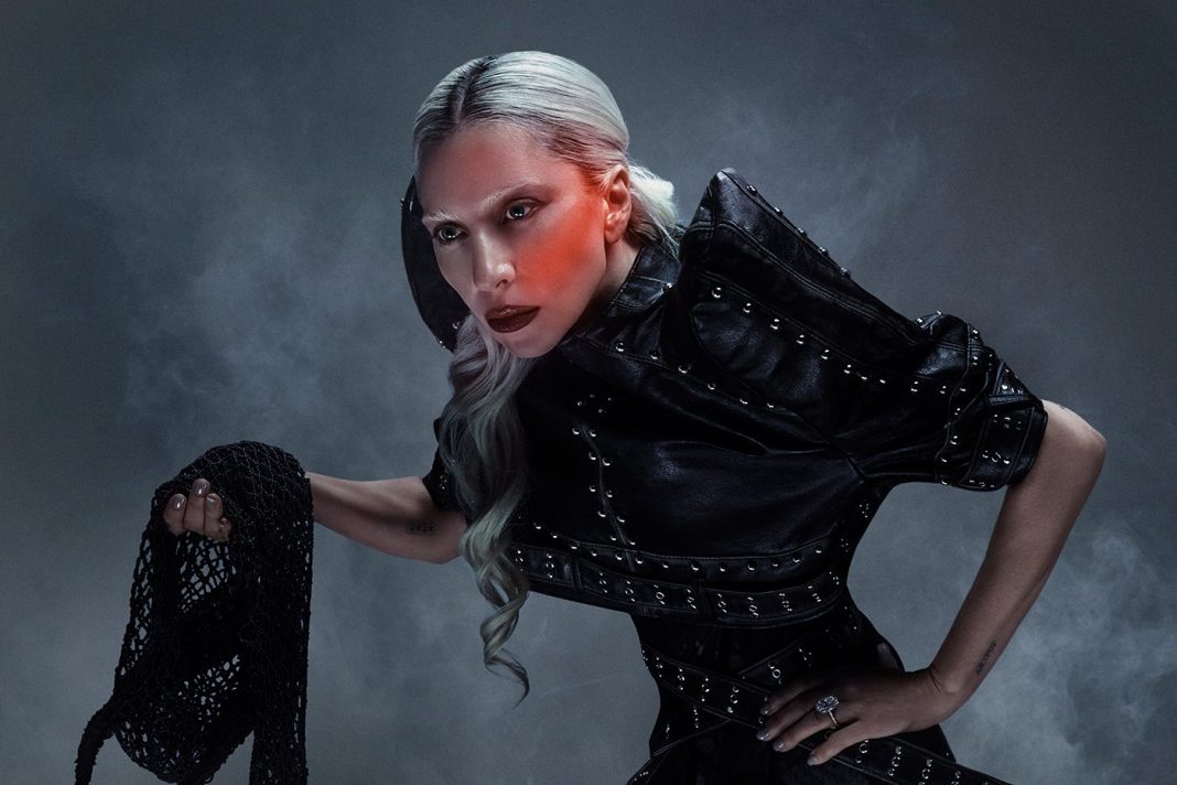 Lady Gaga hervindt zichzelf opnieuw tijdens indrukwekkende ‘Mayhem Requiem’-show Lady Gaga hervindt zichzelf opnieuw tijdens indrukwekkende 'Mayhem Requiem'-show (Picture by: variety.com)