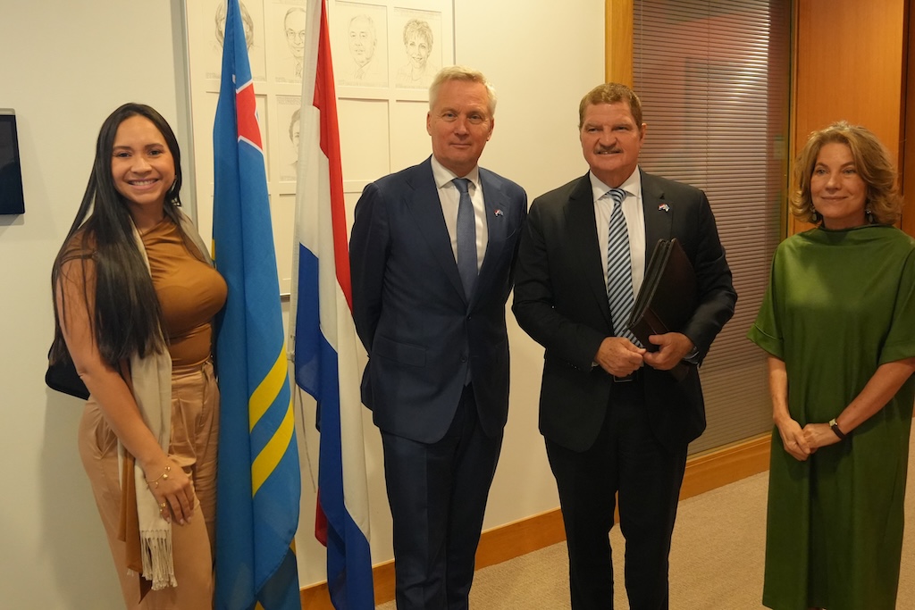 Aruba versterkt samenwerking met Nederland tijdens overleg met staatssecretaris Van der Burg (Picture by: solodipueblo.com)