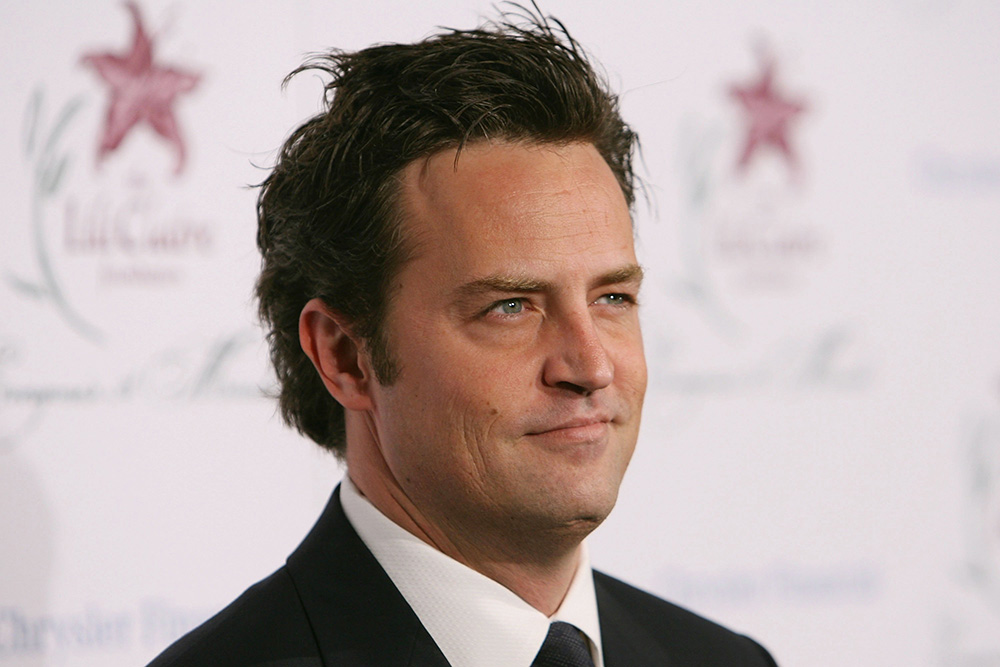 Assistent van Matthew Perry veroordeeld tot meer dan drie jaar cel na fatale overdosis (Picture by: variety.com)