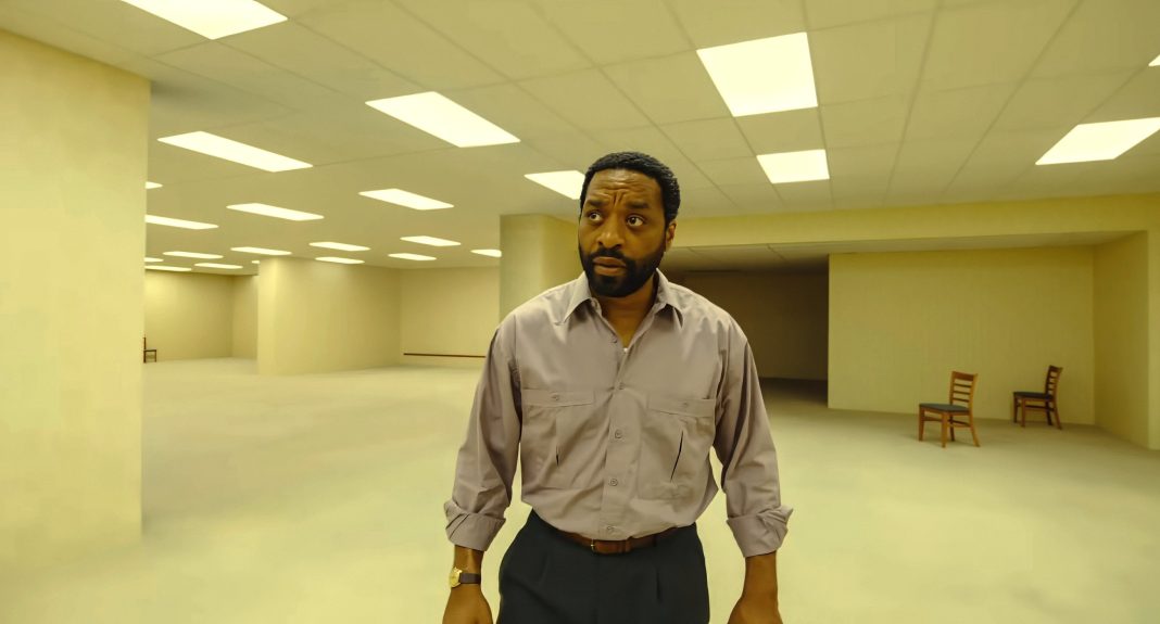 'Backrooms' breekt openingsweekend-record van A24 met 38 miljoen dollar op vrijdag (Picture by: variety.com)