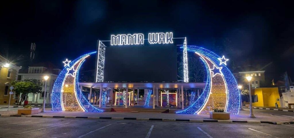 Blue Wave Innercity Festival kleurt Willemstad drie dagen lang Blue Wave Innercity Festival kleurt Willemstad drie dagen lang (Picture by: nu.cw)