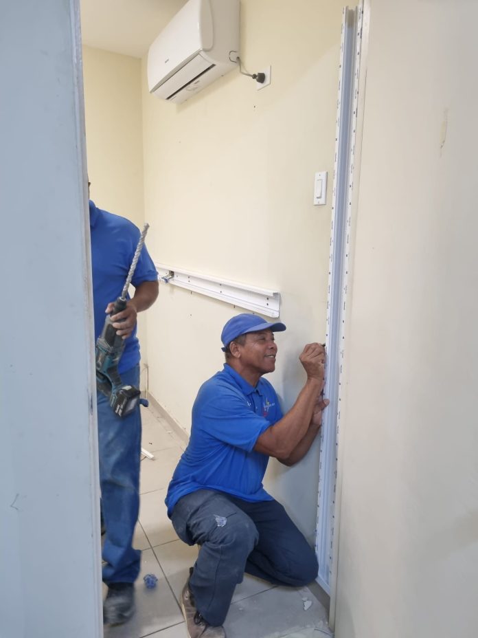 Bonaire lanceert actieplan voor bewaren van slavernijgeschiedenis: bijna 100.000 foto’s gedigitaliseerd Bonaire lanceert actieplan voor bewaren van slavernijgeschiedenis: bijna 100.000 foto's gedigitaliseerd (Picture by: extraboneiru.com)