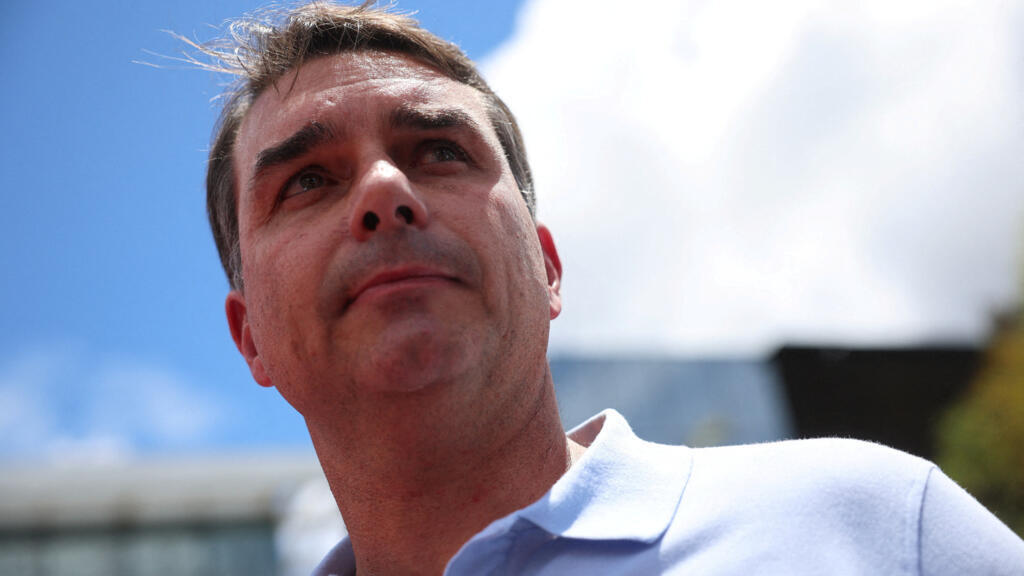 Braziliaans presidentskandidaat Bolsonaro vraagt Trump criminele bendes als terroristen aan te merken (Picture by: s.france24.com)