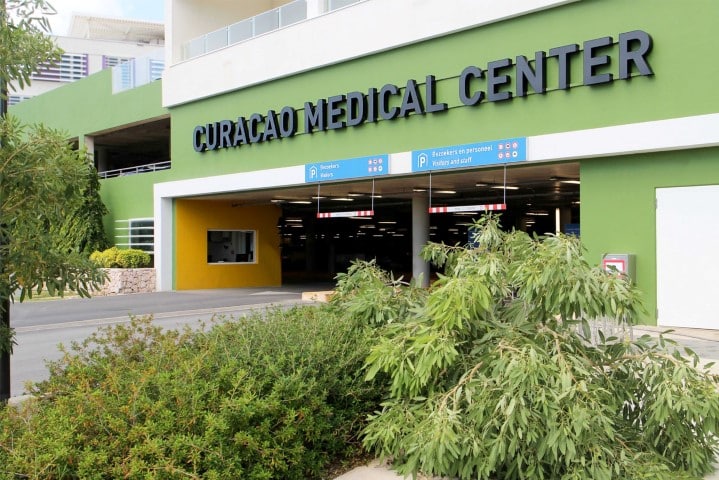 CMC verwelkomt hogere vergoeding medisch specialisten als positieve stap CMC verwelkomt hogere vergoeding medisch specialisten als positieve stap (Picture by: nu.cw)