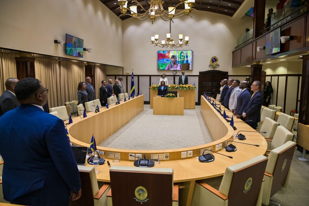Centrale Commissie van Parlement bespreekt geschillenregeling Koninkrijk (Picture by: extra.cw)