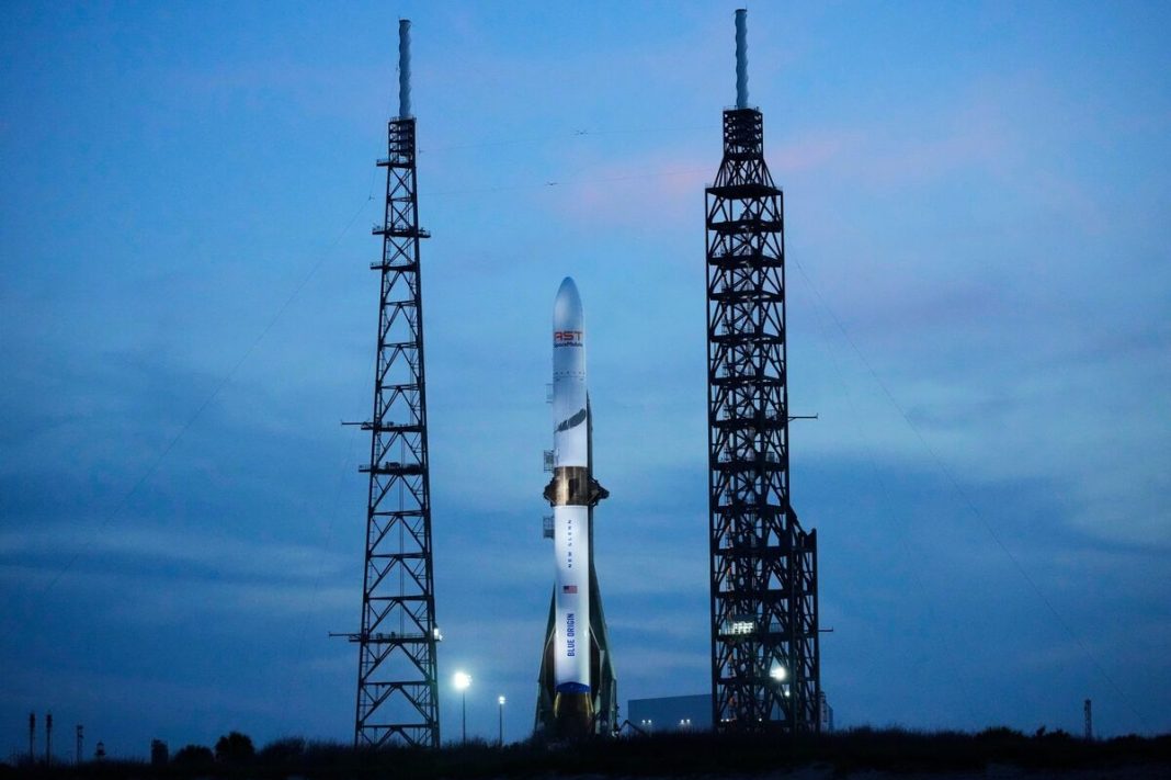 Explosie Blue Origin-raket zet rem op ruimtevaartoptimisme (Picture by: assets.bwbx.io)