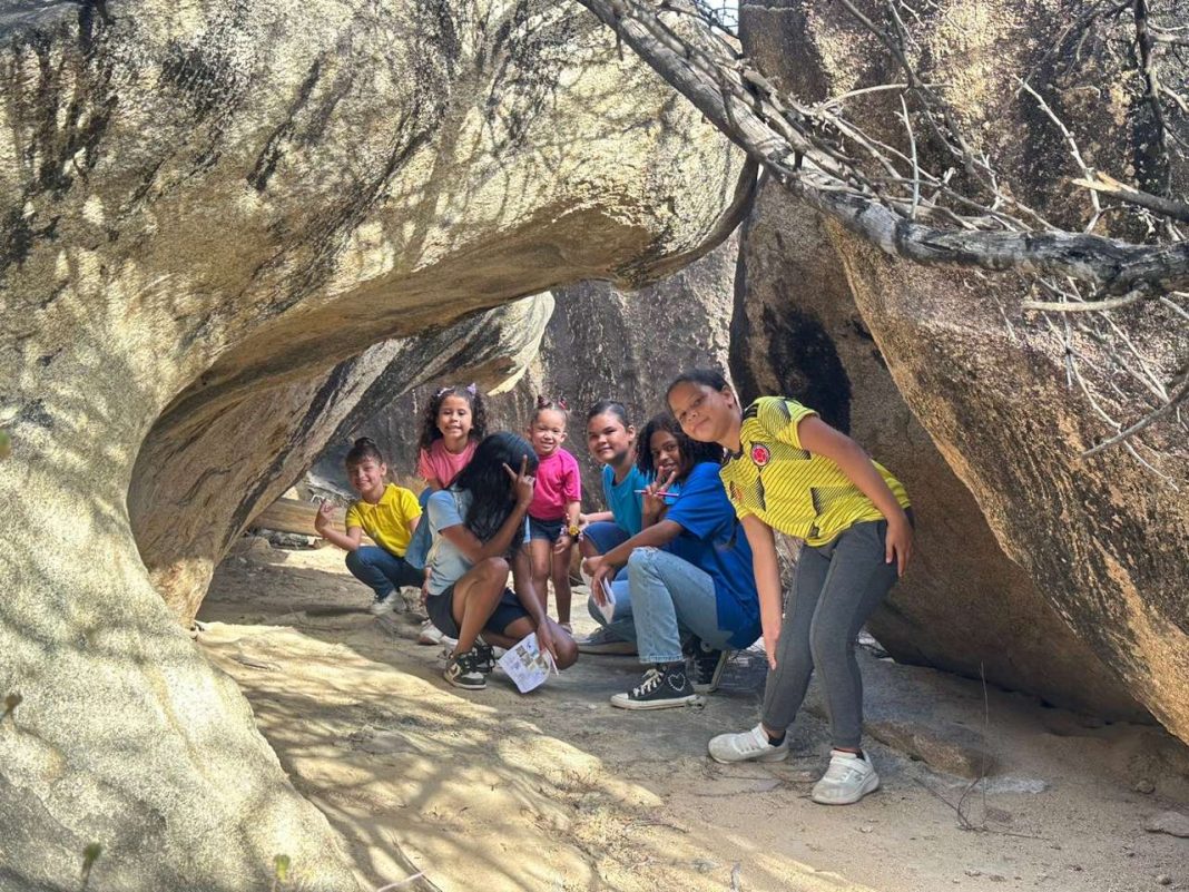 Grupo Maria Auxiliadora viert elf jaar inzet voor meisjesontwikkeling op Aruba (Picture by: 24ora.com)