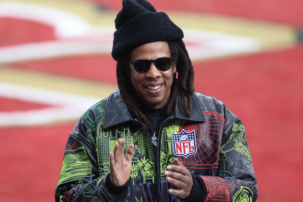 Jay-Z schittert op het Roots Picnic in Philadelphia met indrukwekkende gastoptredens (Picture by: variety.com)