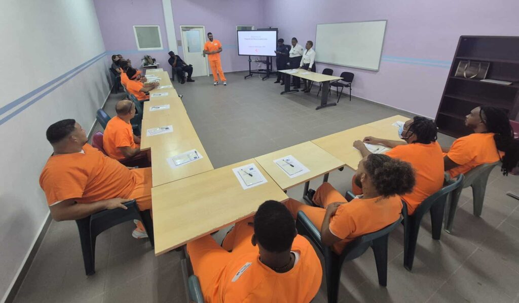 Medewerkers SDKK en JJIC voltooien internationale Peace Education training (Picture by: nu.cw)