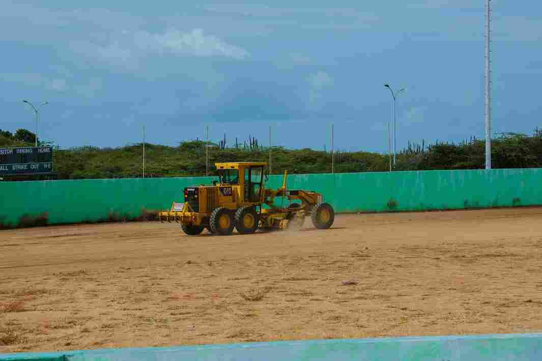 Minister Croes bevestigt voortzetting onderhoudsplan sportvelden Aruba (Picture by: 24ora.com)