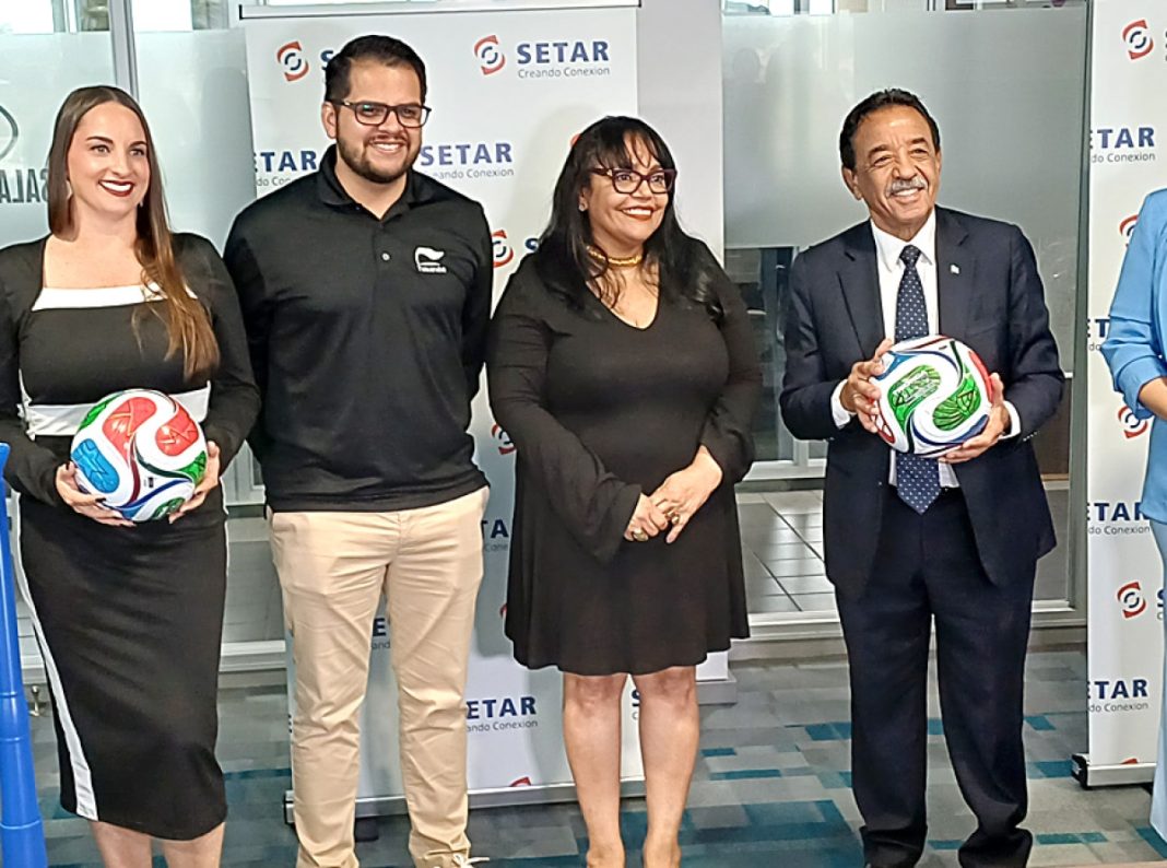 Setar en Telearuba sluiten sponsorovereenkomst voor uitzending FIFA Wereldkampioenschap 2026 Setar en Telearuba sluiten sponsorovereenkomst voor uitzending FIFA Wereldkampioenschap 2026 (Picture by: diario.aw)