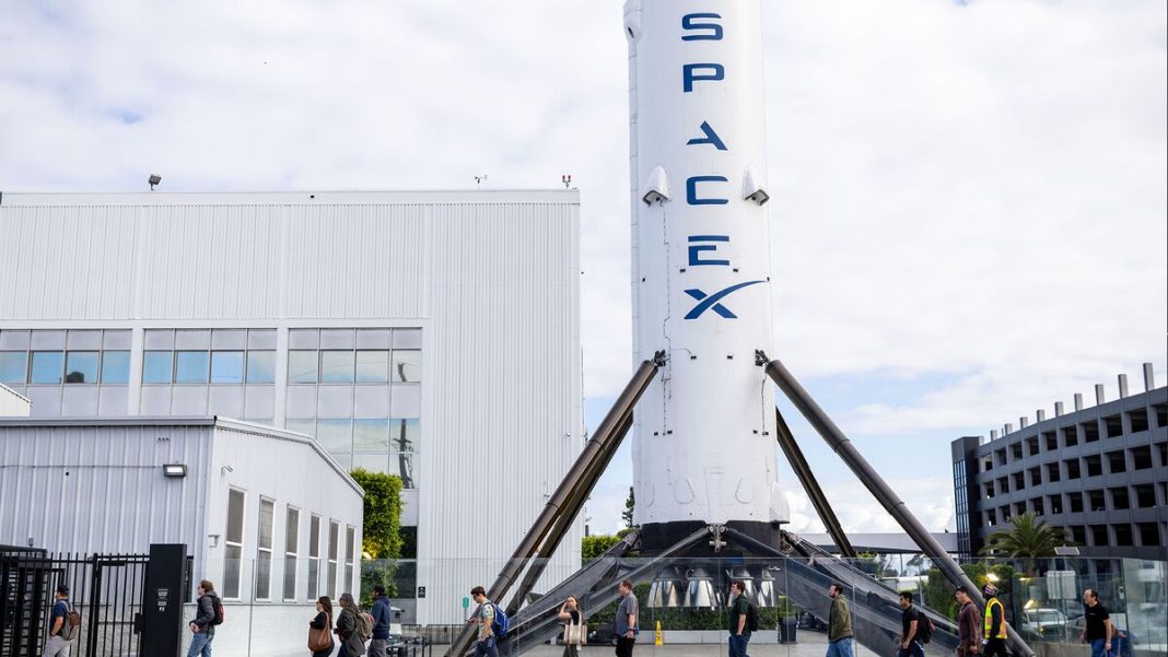 SpaceX verlaagt beurswaarde naar 1,8 biljoen dollar bij beursgang (Picture by: assets.bwbx.io)