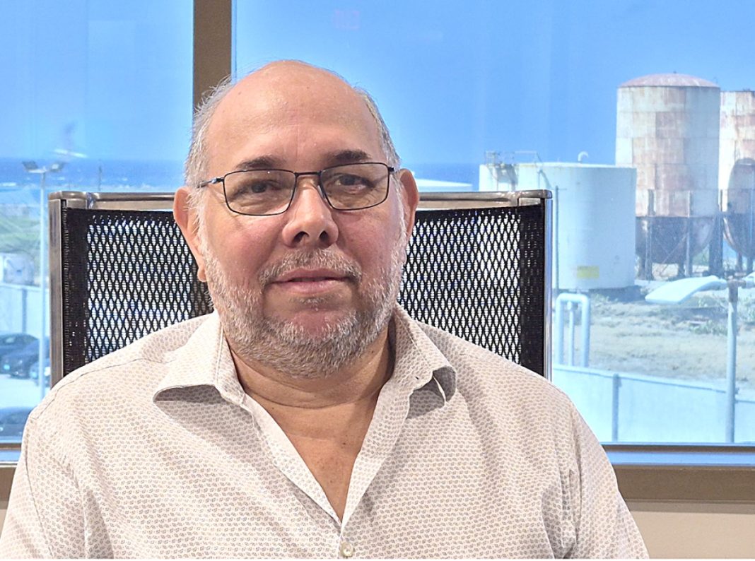 Tank Farm bij Arubaanse raffinaderij kan tussen veertig en zestig arbeidsplaatsen opleveren Tank Farm bij Arubaanse raffinaderij kan tussen veertig en zestig arbeidsplaatsen opleveren (Picture by: diario.aw)