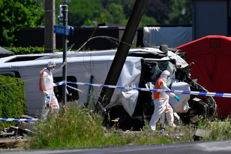 Vier doden bij botsing tussen trein en minibus in België, waaronder twee kinderen (Picture by: aljazeera.com)