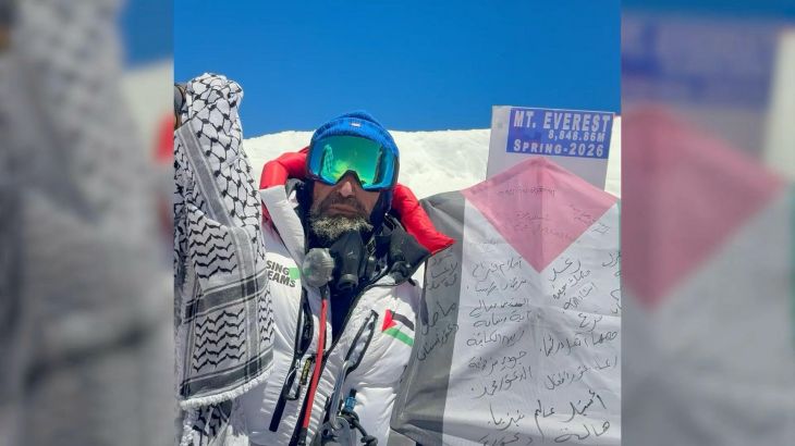 Vlieger met dromen van Palestijnse kinderen bereikt top van de Mount Everest Vlieger met dromen van Palestijnse kinderen bereikt top van de Mount Everest (Picture by: aljazeera.com)
