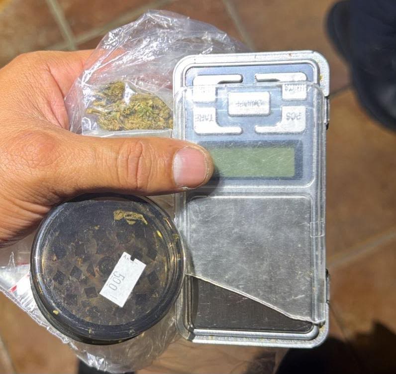 Wapens en verdovende middelen aangetroffen tijdens preventieve controles in Noord en San Nicolas (Picture by: 24ora.com)