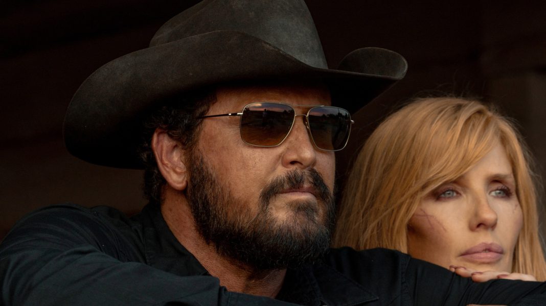 Yellowstone-spin-off 'Dutton Ranch' lijkt crossover met 'Landman' voor te bereiden (Picture by: slashfilm.com)