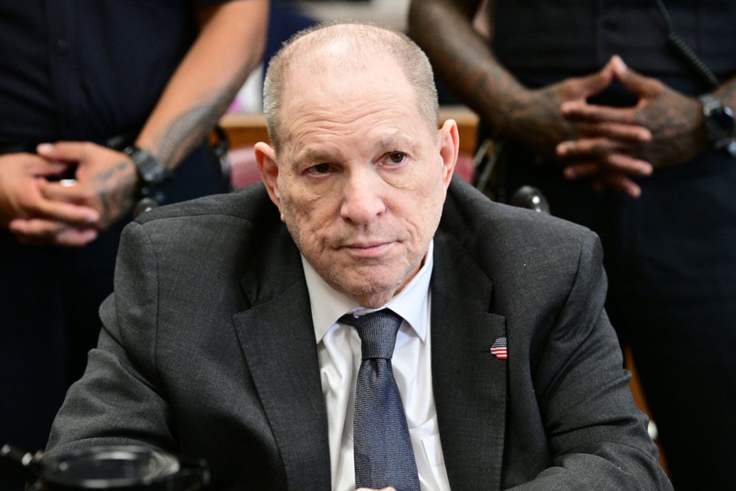 Aanklagers laten verkrachtingsaanklacht tegen Harvey Weinstein vallen na twee jurydeadlocks (Picture by: variety.com)