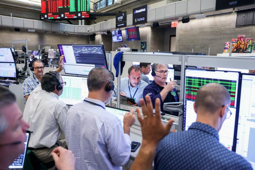 Amerikaanse beurzen herstellen na twee dagen van verliezen dankzij chipbedrijven Amerikaanse beurzen herstellen na twee dagen van verliezen dankzij chipbedrijven (Picture by: assets.bwbx.io)