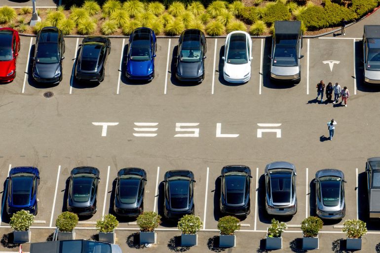Amerikaanse waakhond opent onderzoek na dodelijke Tesla-crash in Texas Amerikaanse waakhond opent onderzoek na dodelijke Tesla-crash in Texas (Picture by: aljazeera.com)