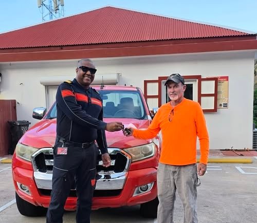 Brandweer Caribisch Nederland schenkt voertuig aan reddingsorganisatie Saba (Picture by: saba-news.com)