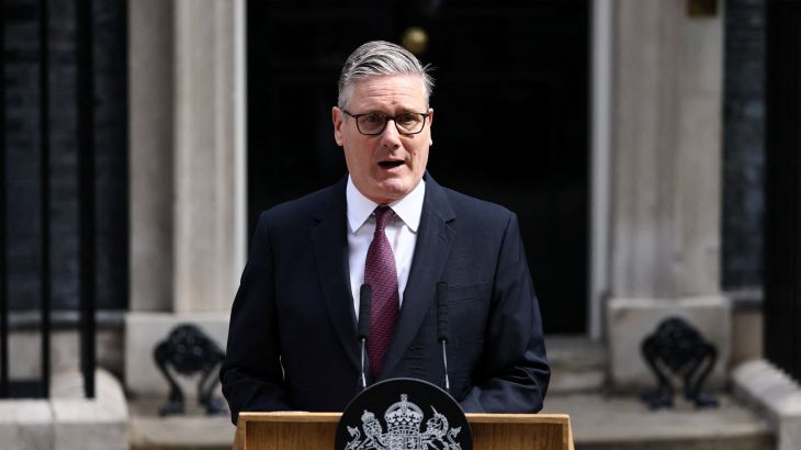 Britse premier Keir Starmer kondigt vertrek aan Britse premier Keir Starmer kondigt vertrek aan (Picture by: aljazeera.com)