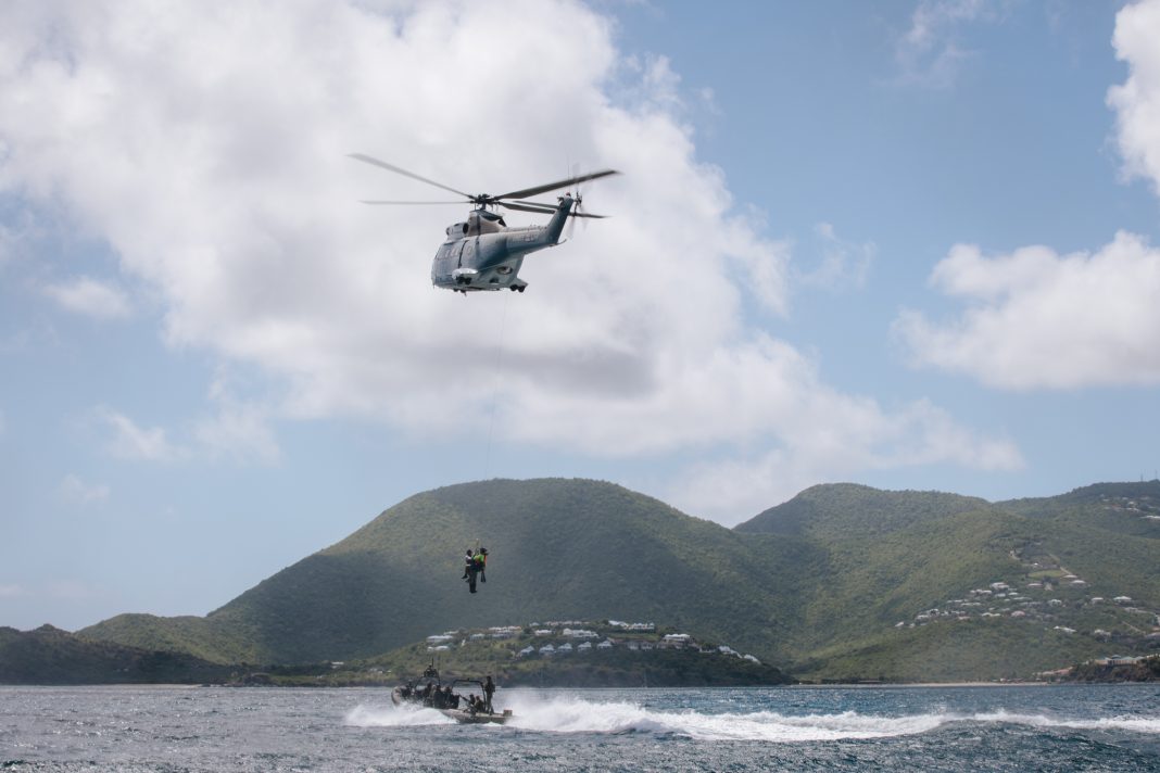 Mariniers oefenen op Sint Maarten voor komend orkaanseizoen Mariniers oefenen op Sint Maarten voor komend orkaanseizoen