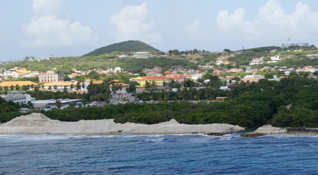 Curaçao geeft ambtenaren en docenten vrij voor WK-wedstrijd (Photo by: nltimes.nl)