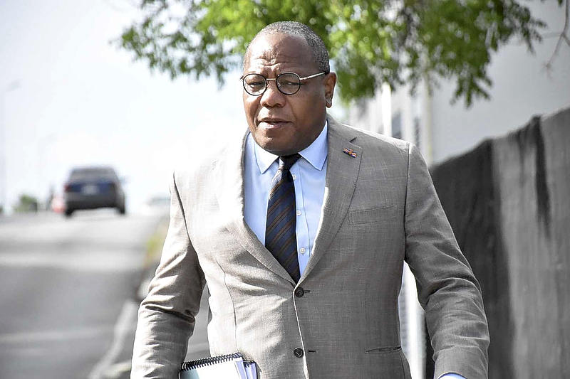 Curaçao neemt afscheid van de vooraanstaande jurist en politicus Dr. Rutsel Martha (Picture by: extra.cw)