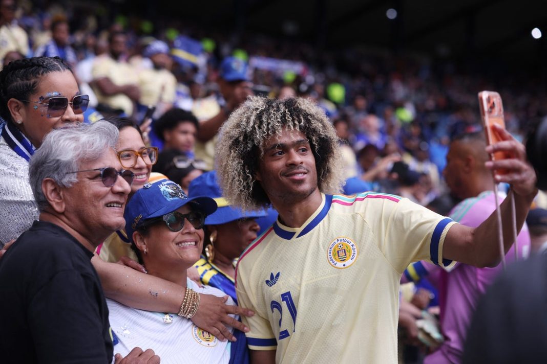 Curaçao plaatst zich voor het WK voetbal: een historische prestatie voor het eiland Curaçao plaatst zich voor het WK voetbal: een historische prestatie voor het eiland (Photo by: the-independent.com)