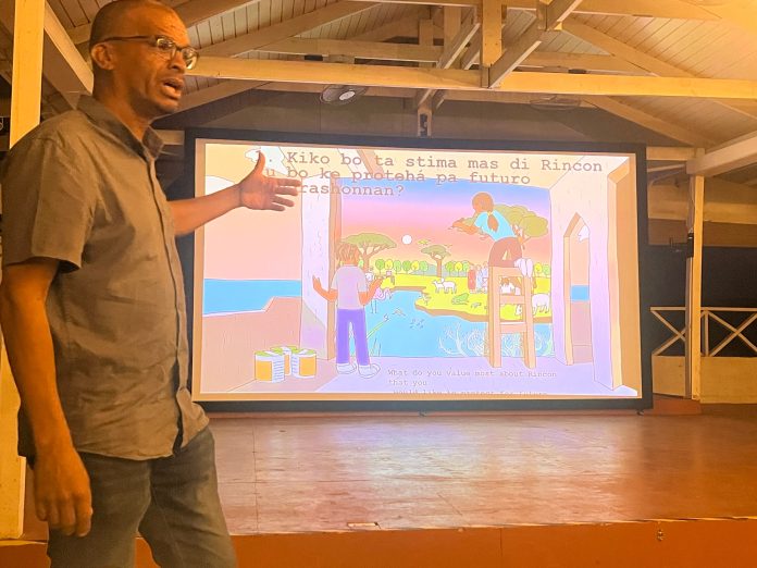 Dr. Poldergeist legt oplossingen uit: weinig interesse voor presentatie over zorg voor Bonaire (Picture by: extraboneiru.com)
