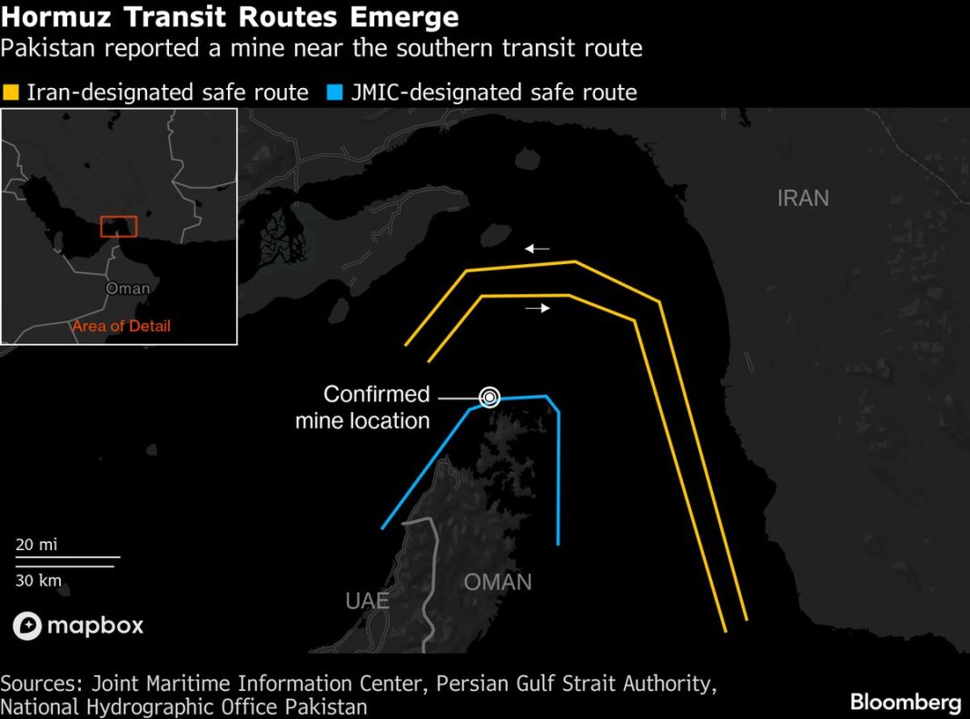 Drie Indiase supertankers opgedoken in Golf van Oman na passage Straat van Hormuz Drie Indiase supertankers opgedoken in Golf van Oman na passage Straat van Hormuz (Picture by: assets.bwbx.io)