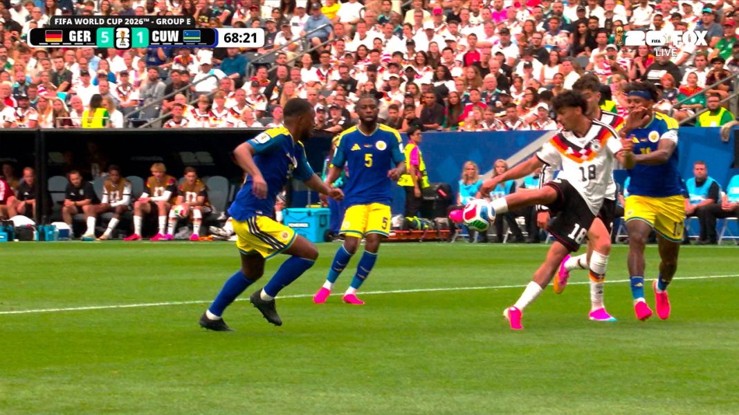 Duitsland scoort vijfde doelpunt tegen Curaçao tijdens WK 2026-kwalificatie (Photo by: foxsports.com)