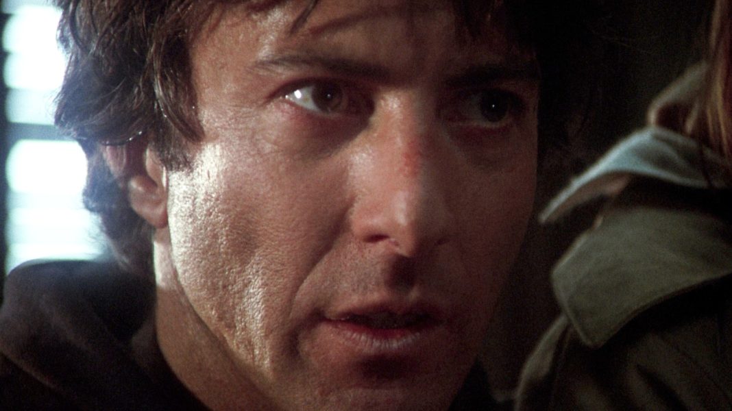 Dustin Hoffman schitterde in een van de beste thrillers uit de jaren 70 Dustin Hoffman schitterde in een van de beste thrillers uit de jaren 70 (Picture by: slashfilm.com)