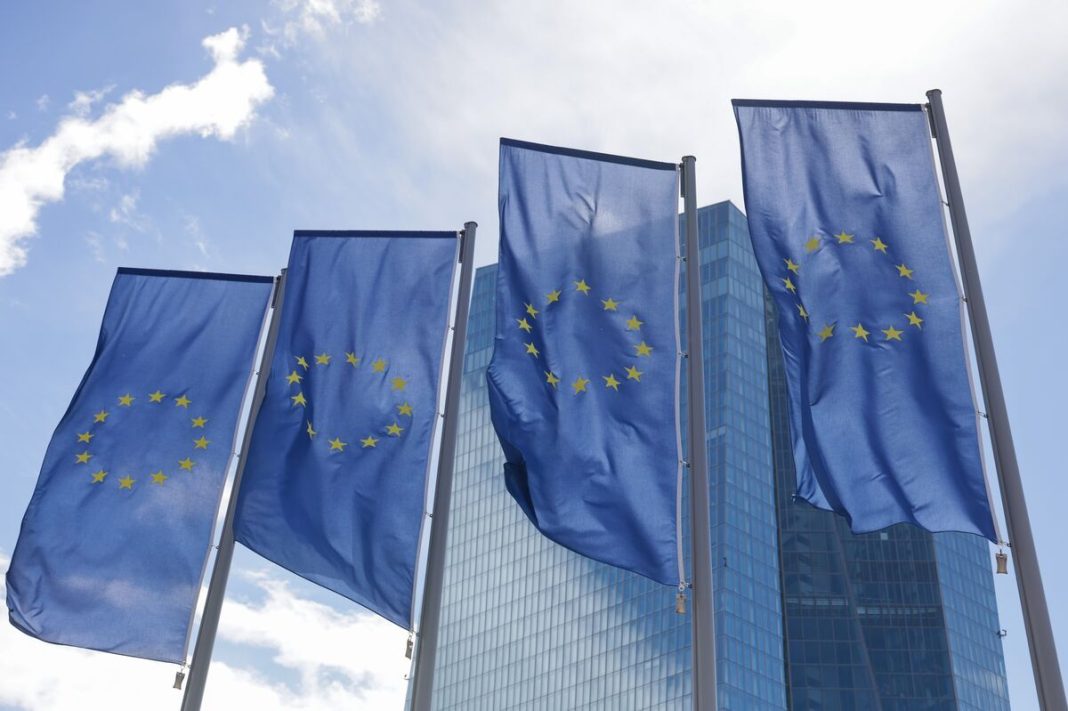 ECB overweegt renteverhoging al in juli door zorgen over inflatie ECB overweegt renteverhoging al in juli door zorgen over inflatie (Picture by: assets.bwbx.io)