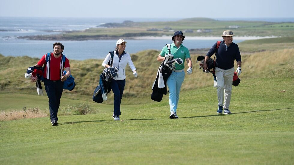 Filmrecensie: ‘Finnegan’s Foursome’ is een charmante sportdrama over familie en golf Filmrecensie: 'Finnegan's Foursome' is een charmante sportdrama over familie en golf (Picture by: variety.com)