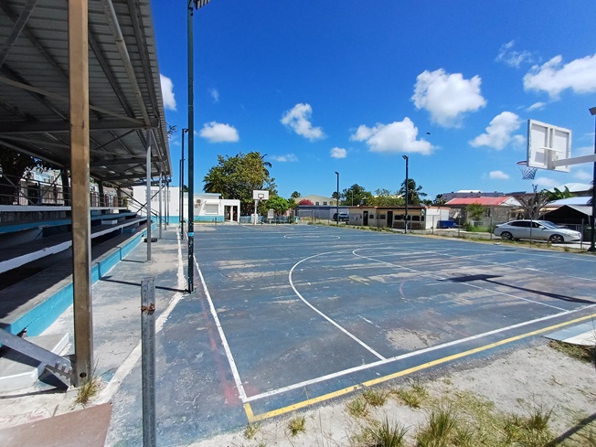 Herstelwerkzaamheden aan sportfaciliteiten en rechtbanken Sint Maarten van start in juni (Picture by: 721news.com)