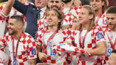 Hoe Modric en Kroatië blijven presteren boven hun gewicht Hoe Modric en Kroatië blijven presteren boven hun gewicht (Picture by: ichef.bbci.co.uk)