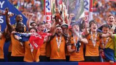 Hull City riskeert puntenstraf in Premier League door financiële overschrijding Hull City riskeert puntenstraf in Premier League door financiële overschrijding (Picture by: ichef.bbci.co.uk)