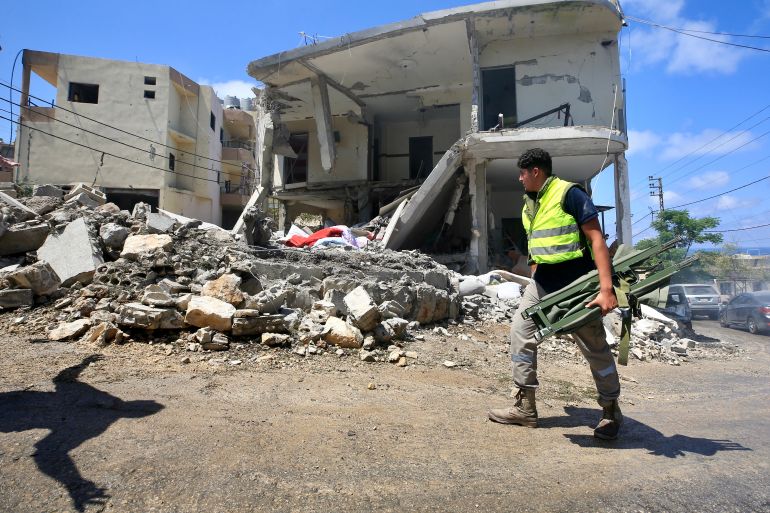 Israëlische aanvallen in Libanon eisen tien levens, waaronder hoge militairen Israëlische aanvallen in Libanon eisen tien levens, waaronder hoge militairen (Picture by: aljazeera.com)