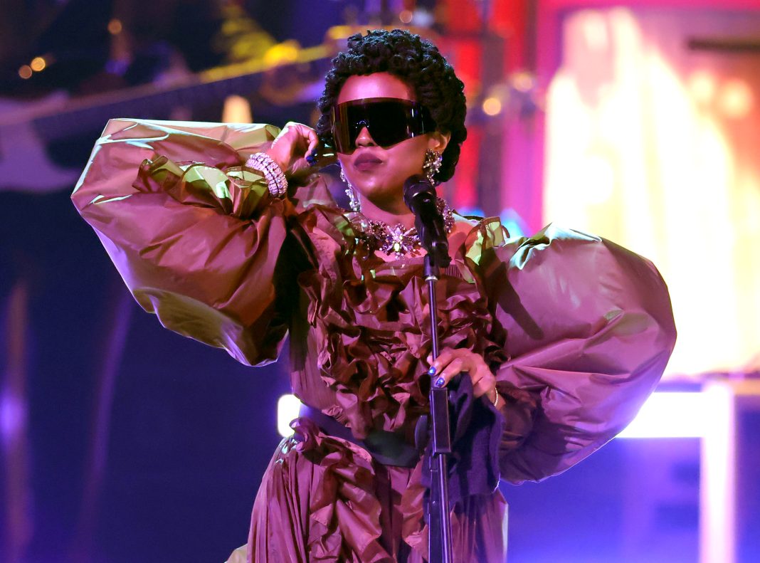 Lauryn Hill geëerd door sterrencast tijdens BET Awards 2026 (Picture by: variety.com)