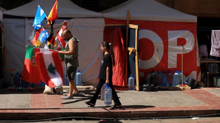 Libanese influencer organiseert WK-fanzone te midden van Israëlische aanvallen (Picture by: aljazeera.com)