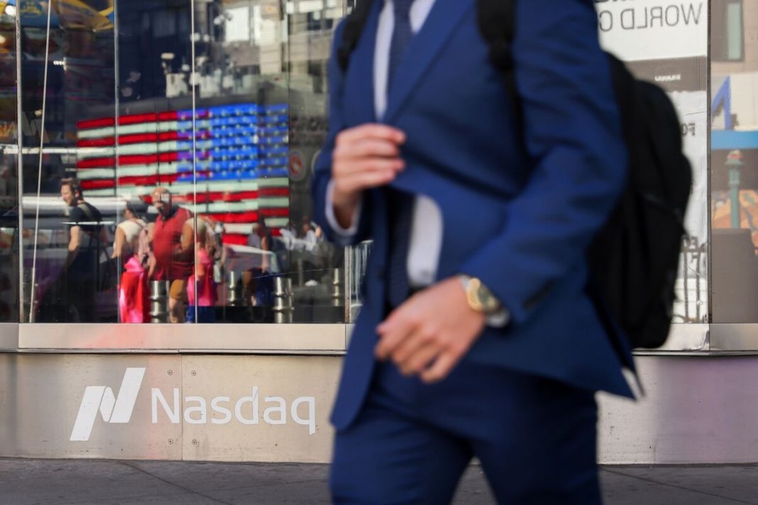 Massale aandelenverkopen techbedrijven wakkeren zorgen over AI-schulden aan (Picture by: assets.bwbx.io)