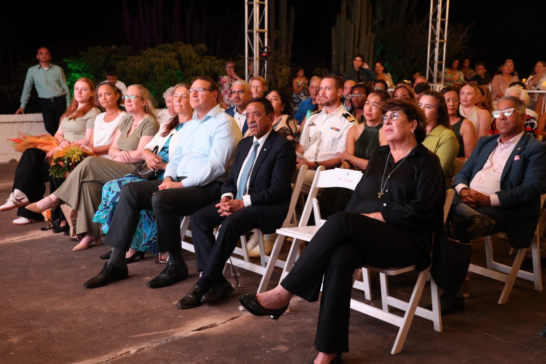 Monumentenfonds Aruba herdenkt 30-jarig bestaan en verwelkomt nieuwe directeur Monumentenfonds Aruba herdenkt 30-jarig bestaan en verwelkomt nieuwe directeur (Picture by: 24ora.com)