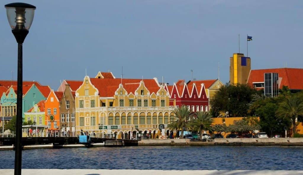 Opinie: Curaçao moet de ogen openen voor een zorgwekkende realiteit (Picture by: nu.cw)